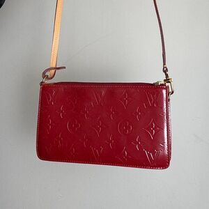 Louis Vuitton Vintage Y2K Red Monogram Vernis Patent Leather Mini Pochette Bag